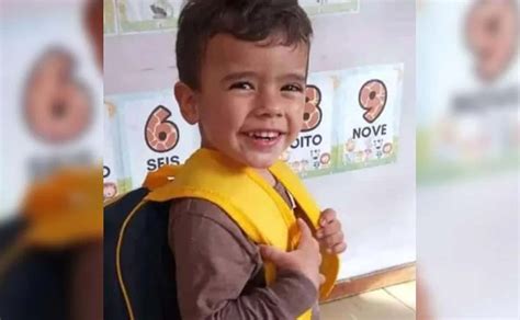 Criança de 3 anos cai e morre afogada em piscina de vizinho no .